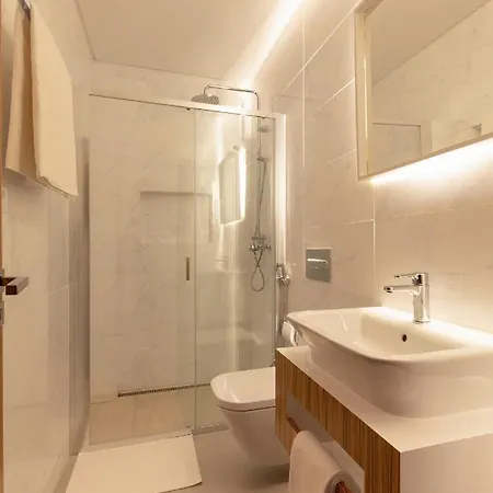 Correeira Luxury *