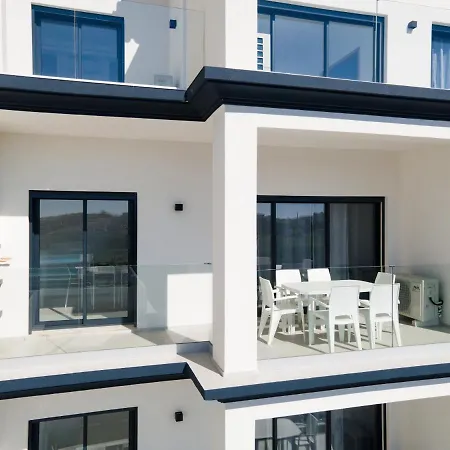 Correeira Luxury Apartment