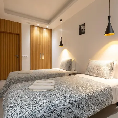 Apartment Correeira Luxury