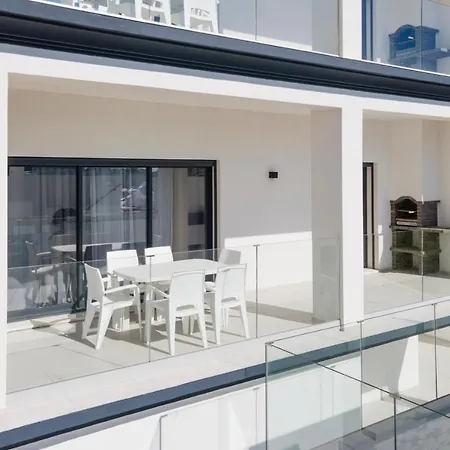 Correeira Luxury 公寓