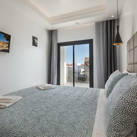 Correeira Luxury *