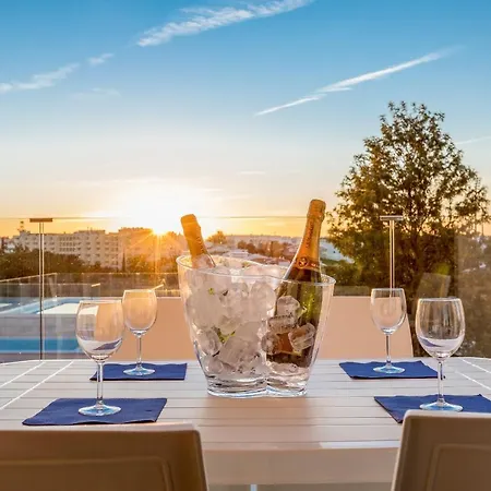 Correeira Luxury 公寓