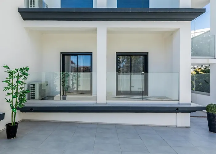 公寓 Correeira Luxury *