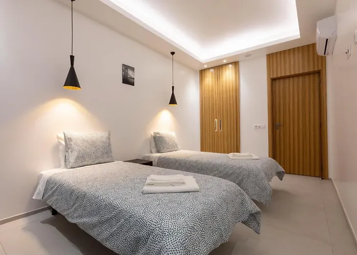 Correeira Luxury 公寓 *