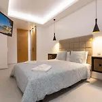Daire Correeira Luxury